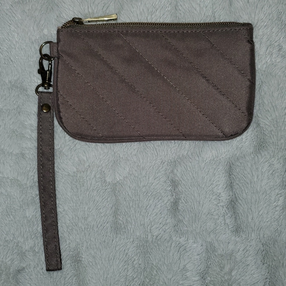 Travelon Wristlet